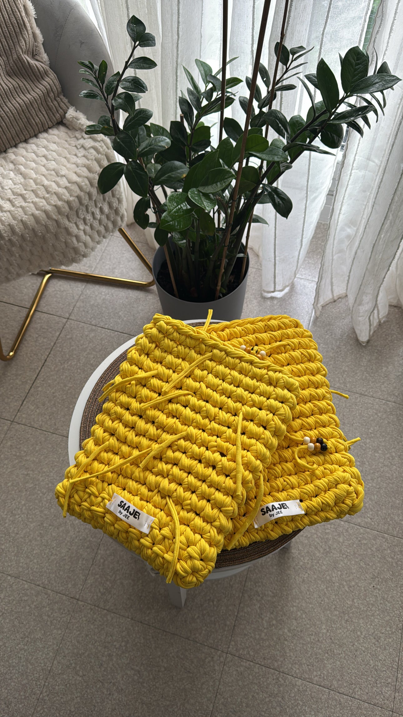 JEJE  (“IPAD”)